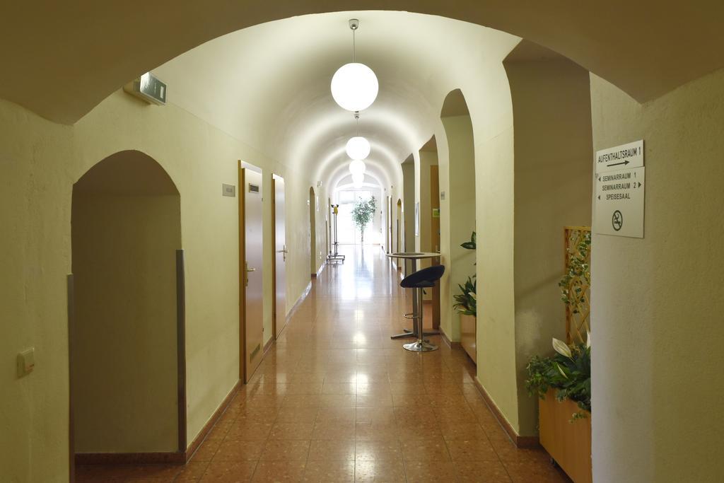 Junges Hotel Tulln Tulln An Der Donau Extérieur photo