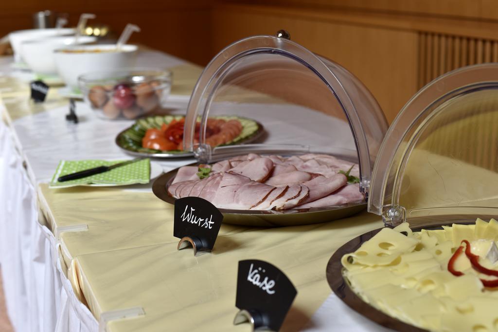 Junges Hotel Tulln Tulln An Der Donau Extérieur photo
