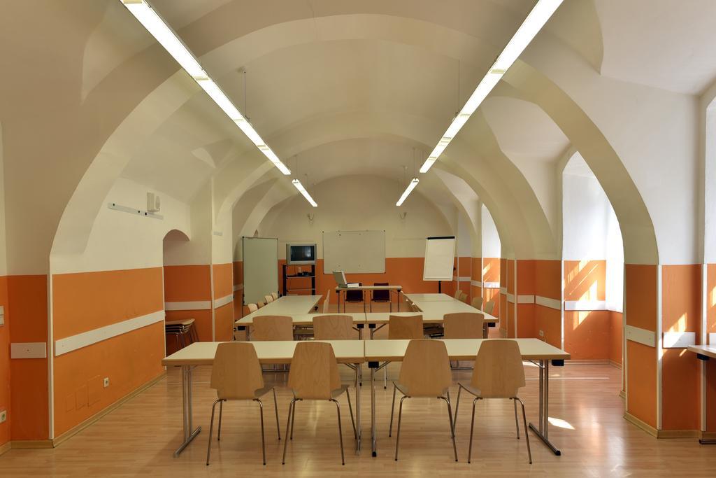 Junges Hotel Tulln Tulln An Der Donau Extérieur photo